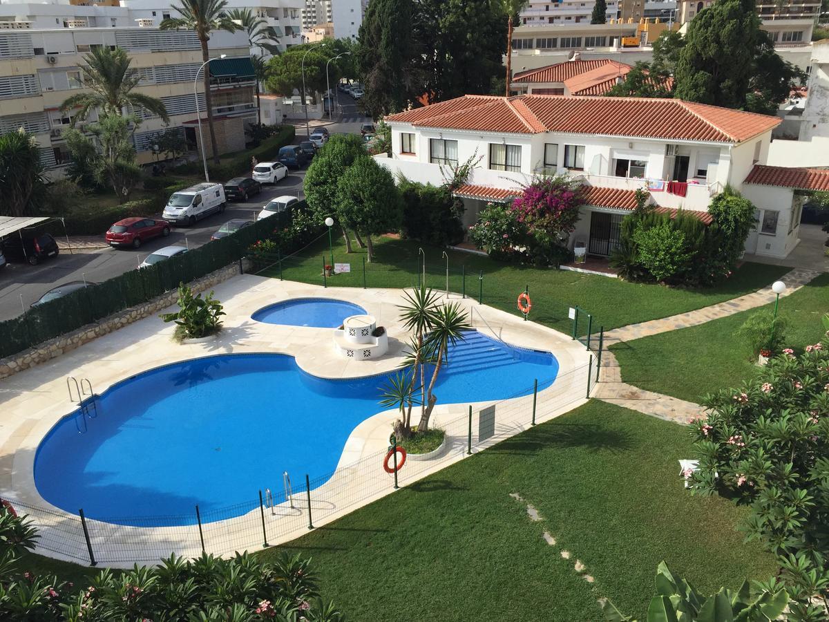 Apartamento Holidays On The Beach Torremolinos Exterior foto