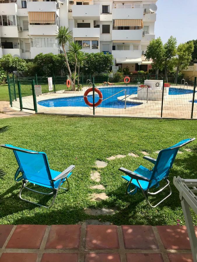 Apartamento Holidays On The Beach Torremolinos Exterior foto